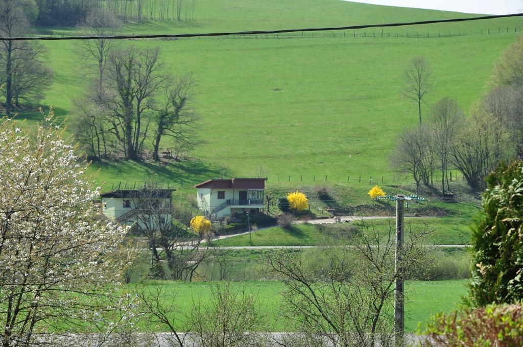 Le Relais De La Vallee Hyèvre-Paroisse Esterno foto